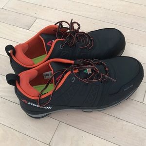 Reebok work shoe